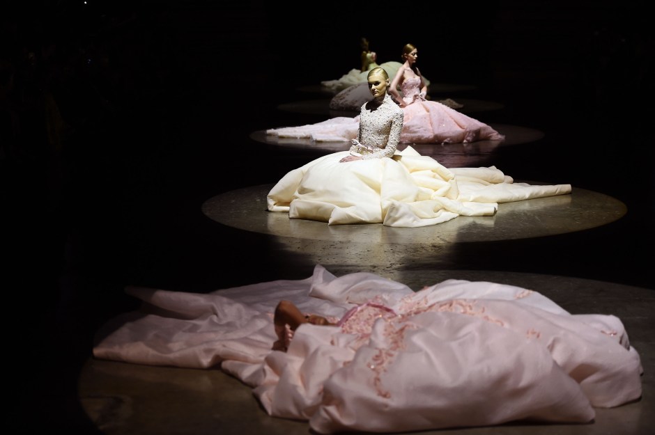 Ezra - Runway - Dubai FFWD April 2015