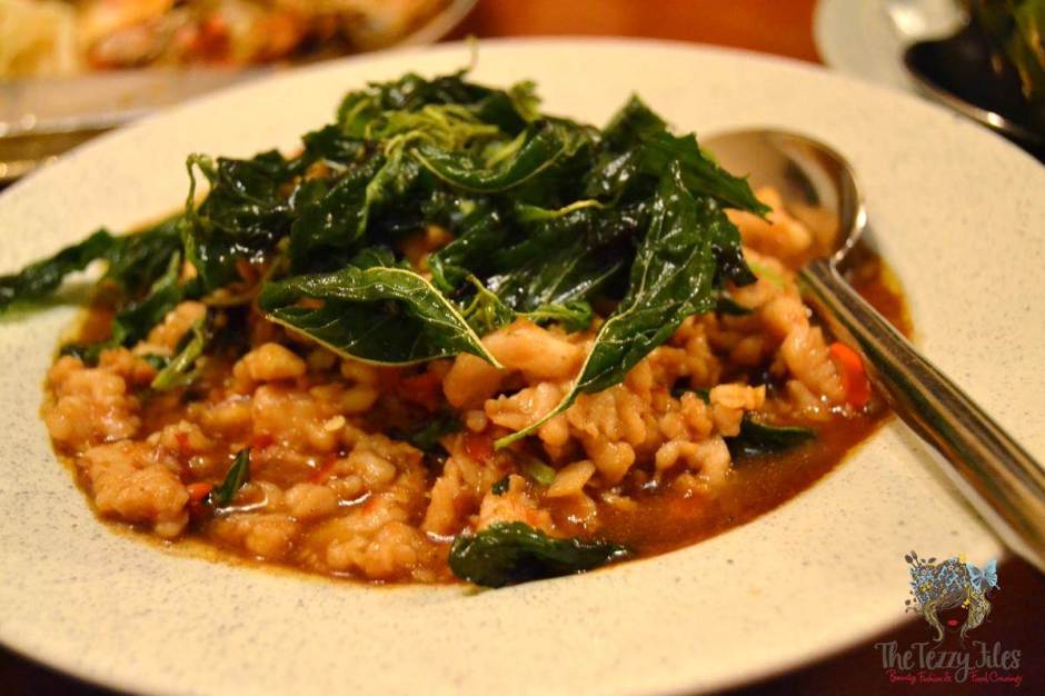 mango tree thai restaurant dubai review gai phad crapow