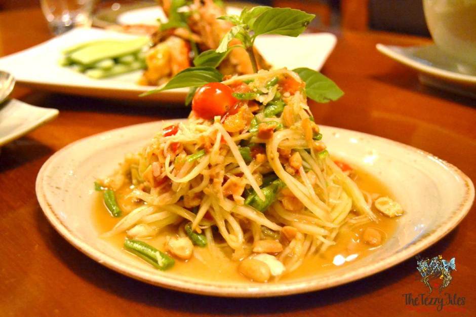 mango tree thai restaurant dubai review som tam salad papaya