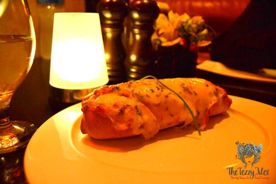 the meat co cheesy garlic bread