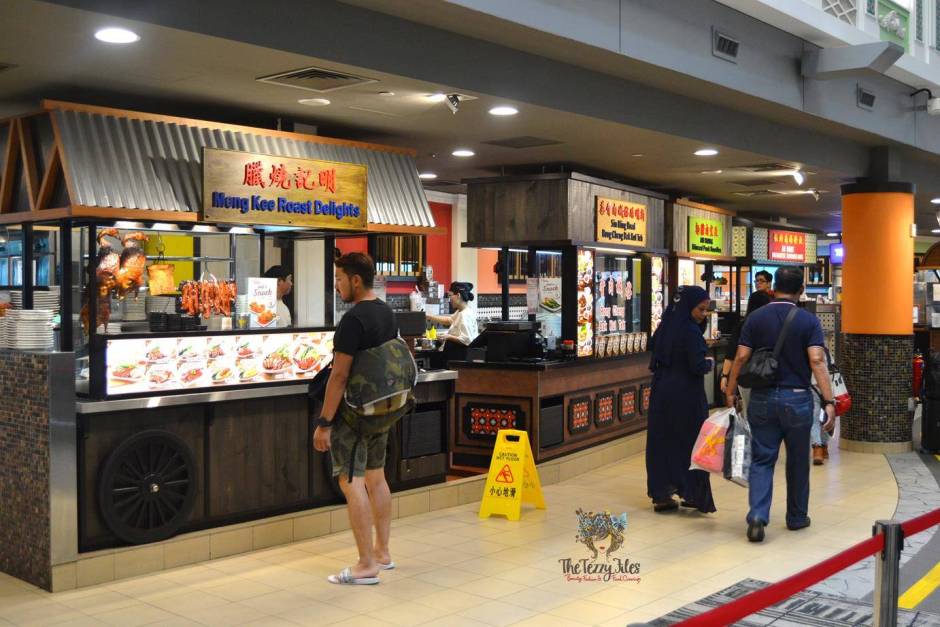 shanghi airport transit sk2 petara urban decay naked palette review waterchestnut juice singapore street food review airport books jackfruit dessert (8)