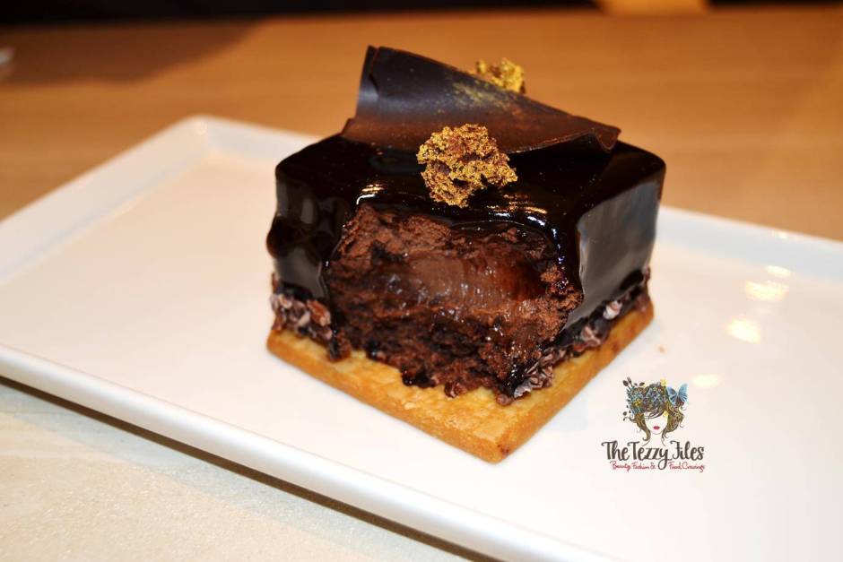 cafe bateel the walk jbr review dinner pastries gourmet dates dubai uae (2)
