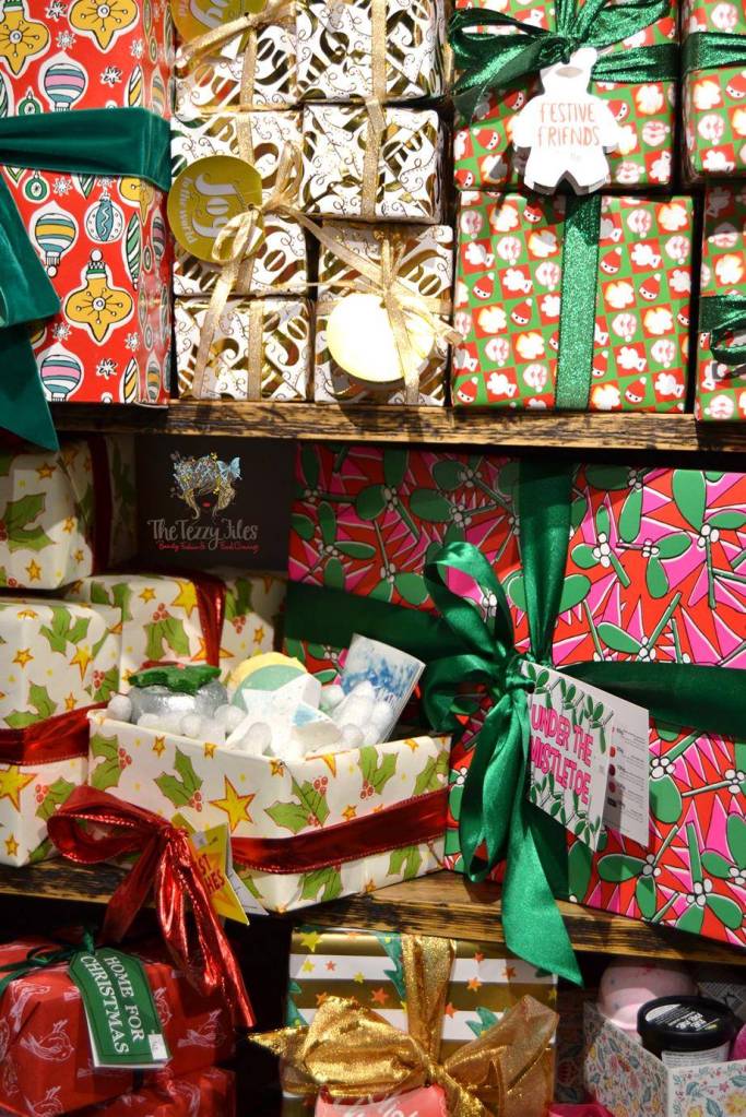 Lush mercato mall dubai opening eco friendly interiors sustainable wood  (8)