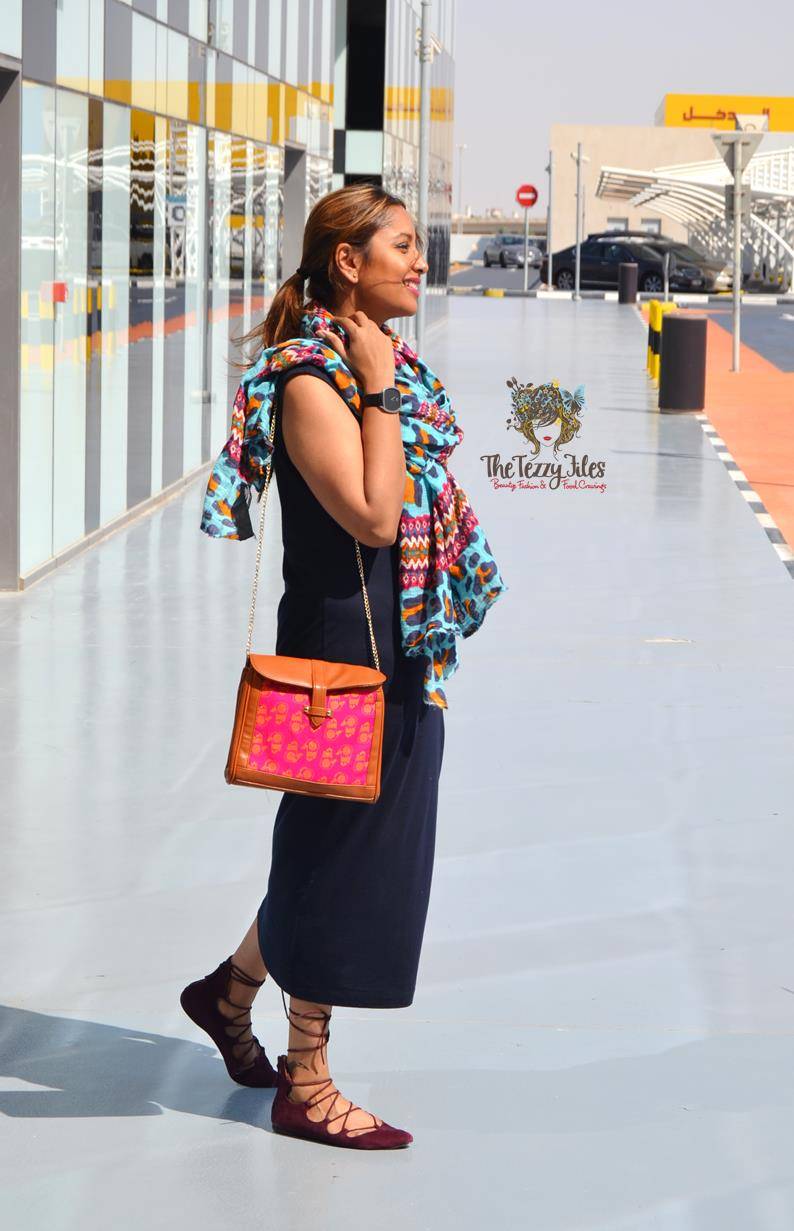 ootd yas island uae blogger zara scarf funk for hire hand bag hamsa gap dress dubai fashion blogger (1)