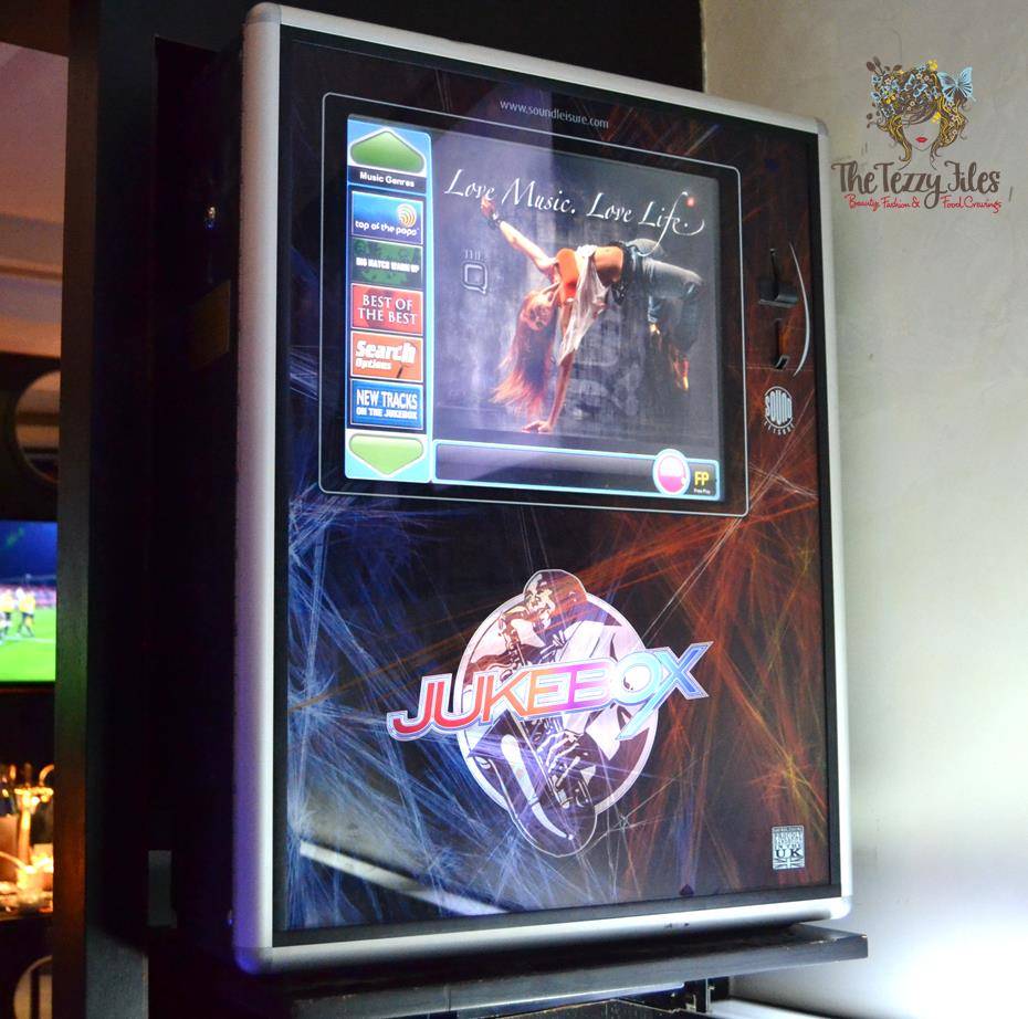 Q Bar Holiday Inn Al Barsha Dubai review (3)