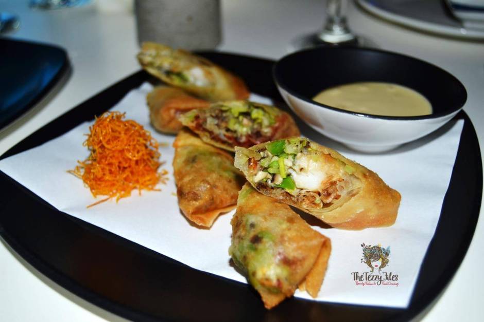 sho cho dubai review contemporary japanese bar and restaurant sushi sashimi sake molten chocolate cake alcohol sea view (7)