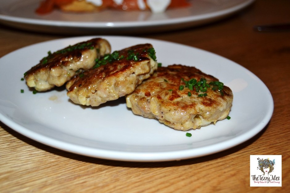 Clinton St Baking Company Dubai review chicken and waffles 15 hour smoked beef eggs benedict jalapeno sauce barbeque ribs burj khalifa views made with love and butter (14)