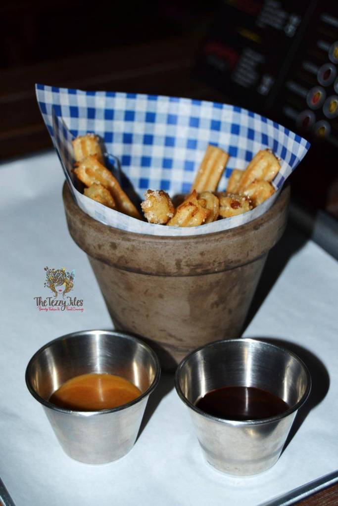 hot dog stand marina dubai review gourmet hotdog bean salad american curly fries churos jalapeno cheese balls (21)