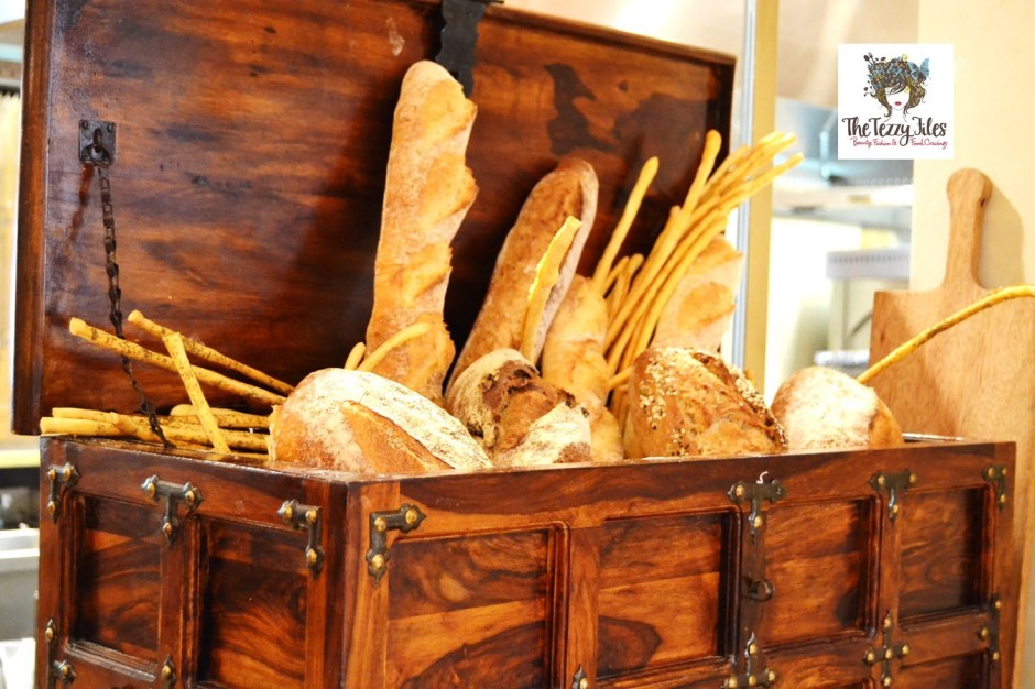 Boulevard Kitchen Manzil Downtown Dubai review on The Tezzy Files Dubai Food Blog (7)