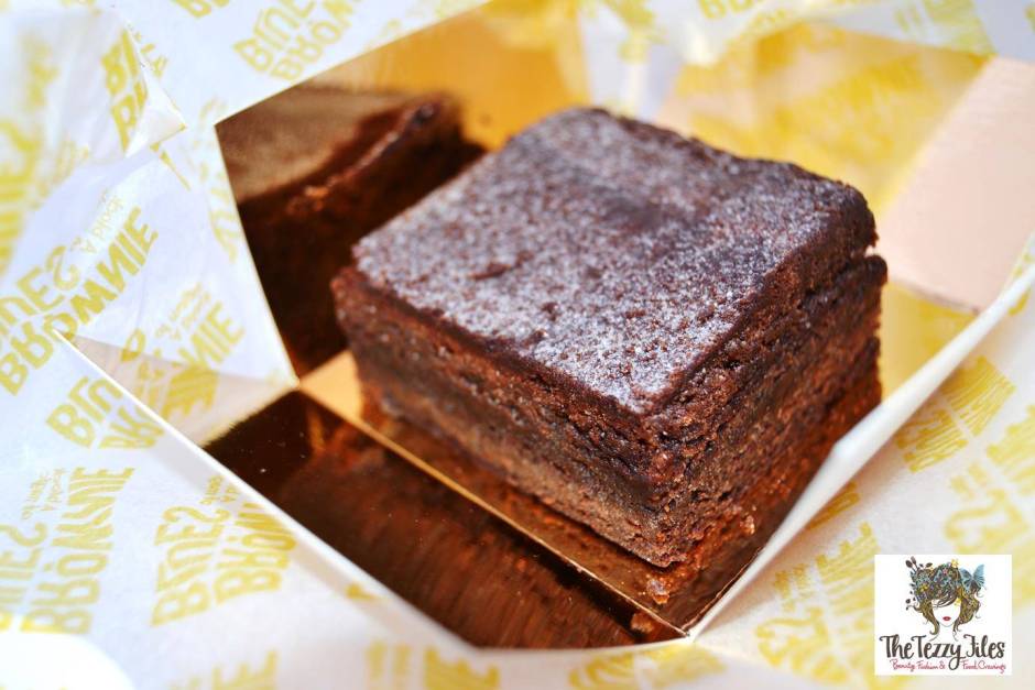 Brownie Blues Red Velvet Brownie Rocy Road Brownie Original Brownie review by The Tezzy Files Dubai food lifestyle blog (8)