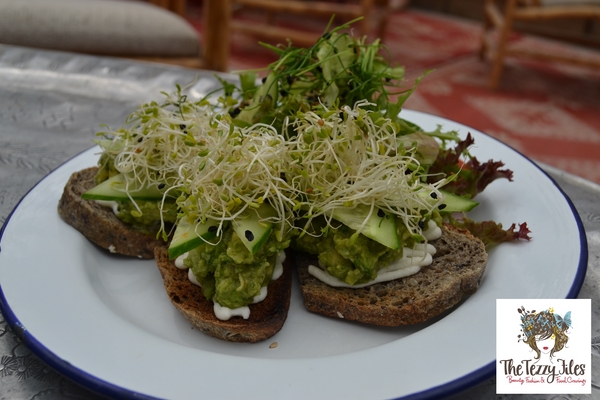 Comptoir 102 Jumeirah Beach Road food blog review breakfast menu (11)