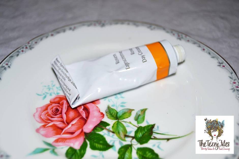Dr. Hauschka Rose Day Cream Review on The Tezzy Files Beauty Blog Dubai UAE (1)
