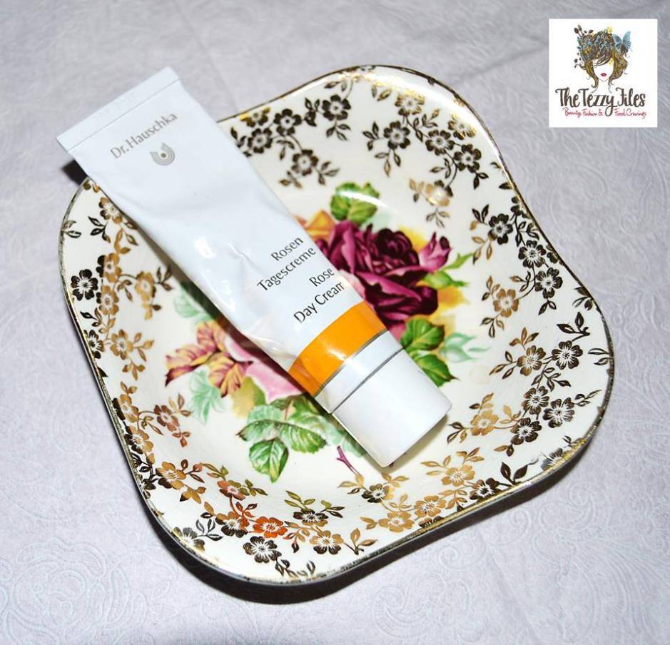 Dr. Hauschka Rose Day Cream Review on The Tezzy Files Beauty Blog Dubai UAE (3)