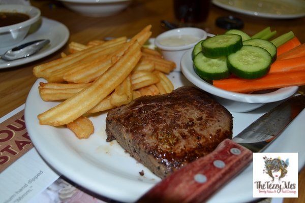 Denny's American diner 24 hours open in Dubai Al Ghurair Center reviewed by The Tezzy Files Dubai food and lifestyle blog UAE (10)