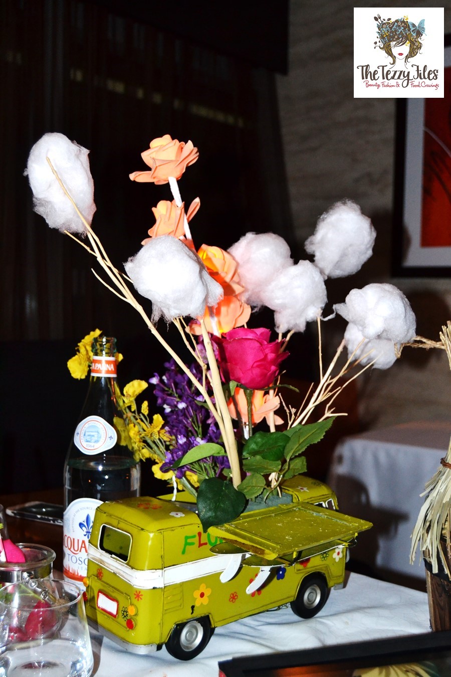 treind paan cotton candy in bus