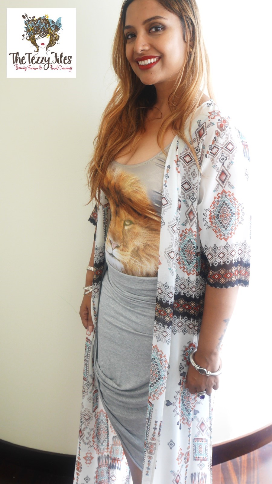 How to cover up swim wear at the beach and poolside. Blue Ink Beachwear Fashion tips by The Tezzy Files Dubai Fashion and Lifestyle Blog (4)