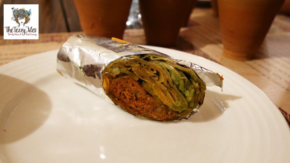 Pind Da Dhaba Lassi Paan Lassi Mango Lassi Berry Lassi Bubblegum Lassi Kulfi Paan Kulfi Malai Kulfi review by The Tezzy Files Dubai Food Blog (2)