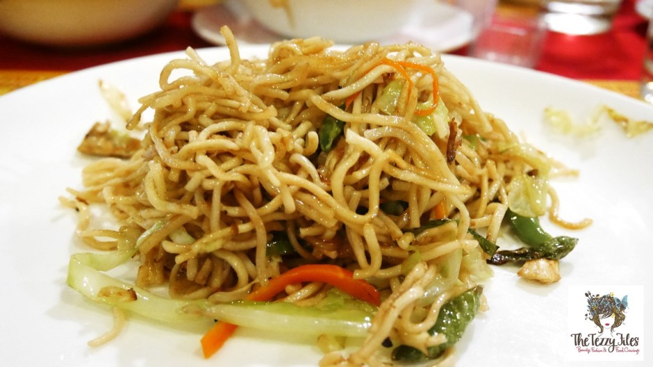 Guwahati Assam India Food Assamese Review Travel Blog Thukpa Khaar Brown Creams Paradise Chung Fa Indo Chinese Cutting Chai Chinese Calendar Year of the Monkey Sheep Chili Chicken Indian Chocolates (10)