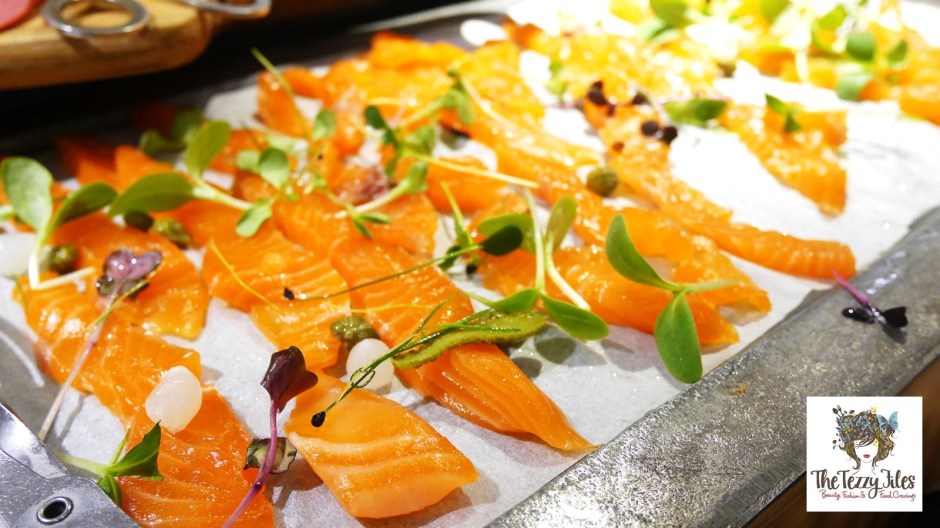 movenpick-the-art-of-brunch-review-by-the-tezzy-files-dubai-food-blog-uae-top-blogger-buffet-alcohol-sushi-indian-mussels-mojito-dessert-21