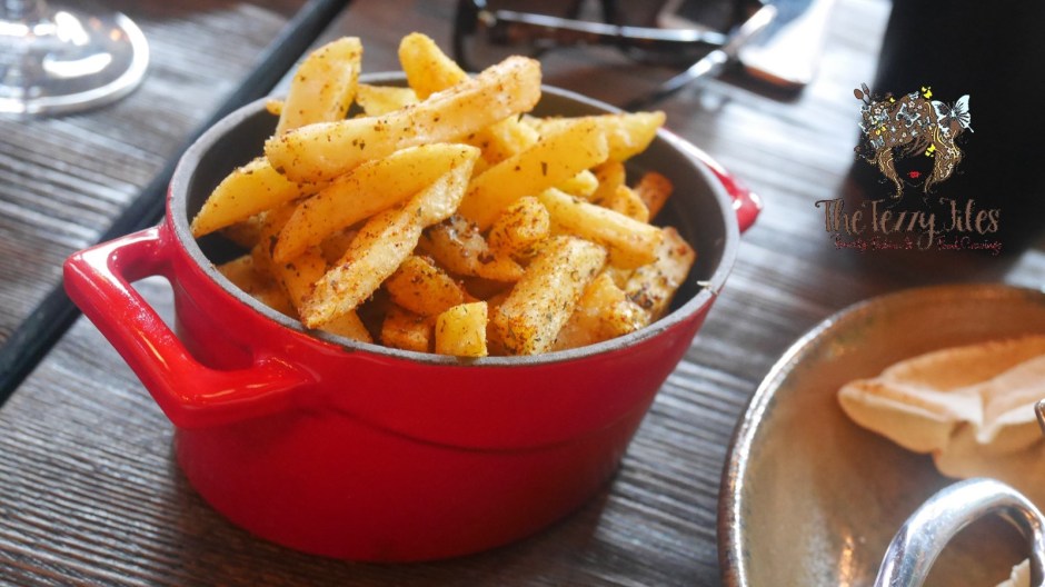 cocoa-room-city-walk-dubai-meraas-chocolate-restaurant-review-the-tezzy-files-dubai-food-blog-uae-lifestyle-blogger-18