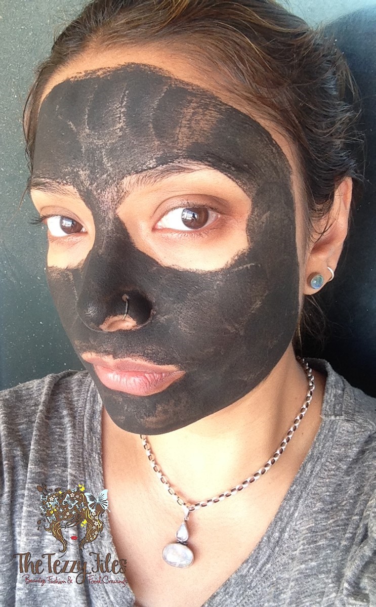 beauty-benefits-of-activated-charcoal-face-mask-makeup-hair-teeth-whitening-beauty-blog-the-tezzy-files-organic-beauty-dubai-uae-blogger-1