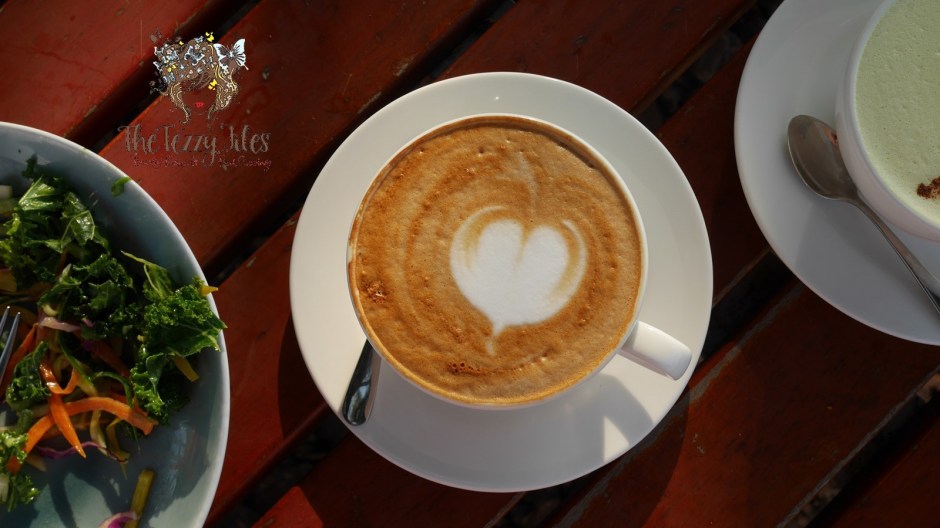 inn-the-park-al-khazzan-park-city-wlk-dubai-food-blog-review-the-tezzy-files-uae-blogger-eggs-benedict-avocado-on-toast-brunch-all-day-breakfast-8