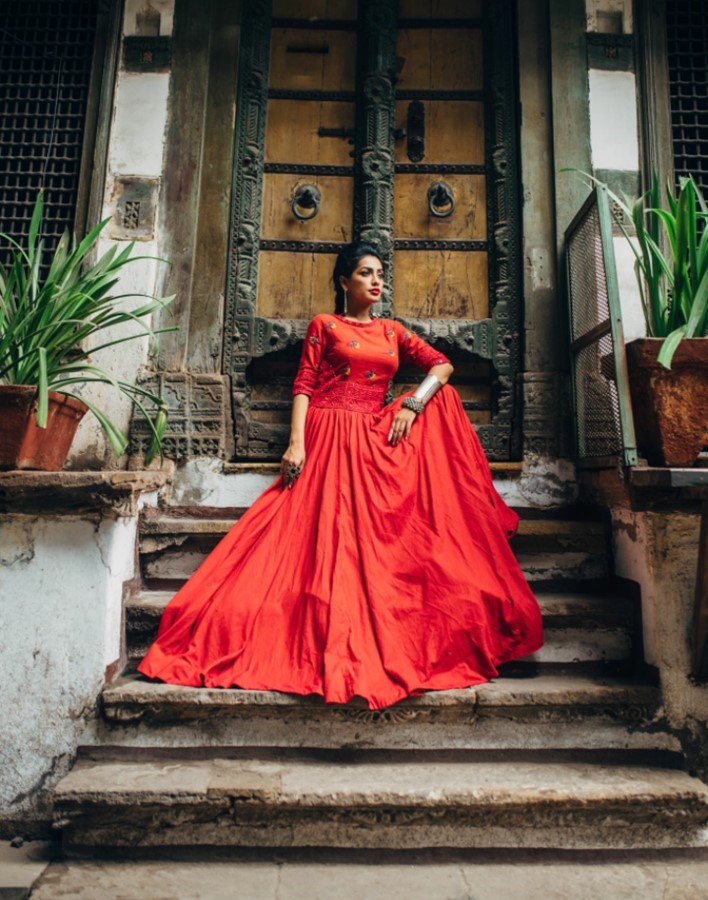 purvi-doshi-numaish-winter-show-dubai-indian-fashion-designer-uae