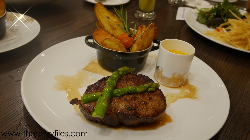 Dalloyau Lunch Menu Dubai UAE Mirdiff City Centre The Tezzy Files Dubai Lifestyle Food Blog French Cuisine Lunch Dessert Zomato Review (10)