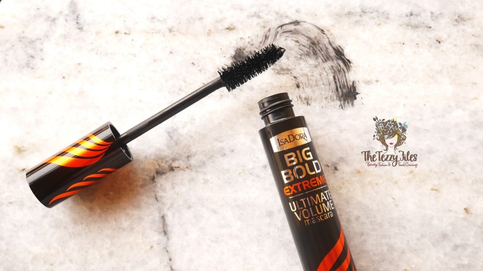 IsaDora Big Bold Extreme Ultimate Volume Mascara Review Makeup Review Dubai Beauty Blog UAE Blogger (1)