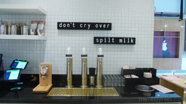 Flow Emirates Towers Dubai UAE Food Review Healthy Organic Cafe Gluten Free Paleo Friendly Diet Dubai Blog UAE Blogger (10)