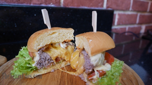 Status Kitchen Mirdif Dubai UAE review monster shake charcoal pancake mocktails food blog uae lifestyle blogger chocaholic (17)