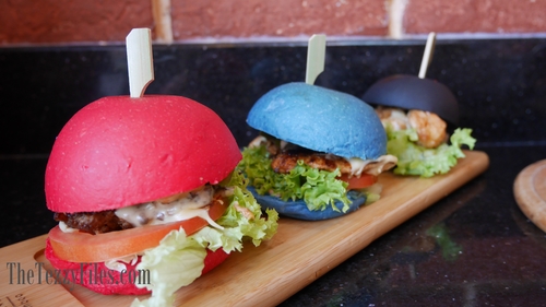 Status Kitchen Mirdif Dubai UAE review monster shake charcoal pancake mocktails food blog uae lifestyle blogger chocaholic (19)