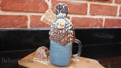 Status Kitchen Mirdif Dubai UAE review monster shake charcoal pancake mocktails food blog uae lifestyle blogger chocaholic (25)