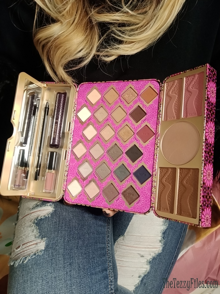 Tarte Treasure Box Collectors Set High Performance Naturals Sephora Middle East Beauty Blogger Dubai Review UAE Blog The Tezzy Files Makeup Tutorial (4)