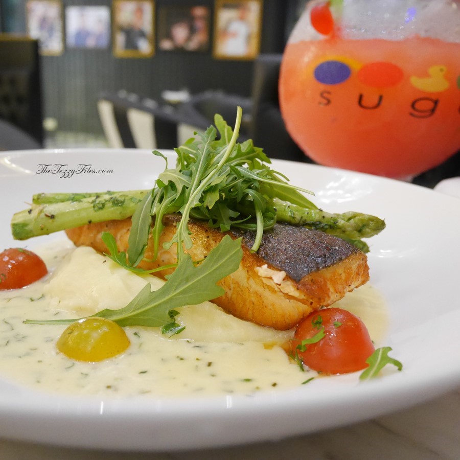 Sugar Factory La Mer Dubai Food Blog Review UAE Blogger The Tezzy Files Rainbow Sliders (4)