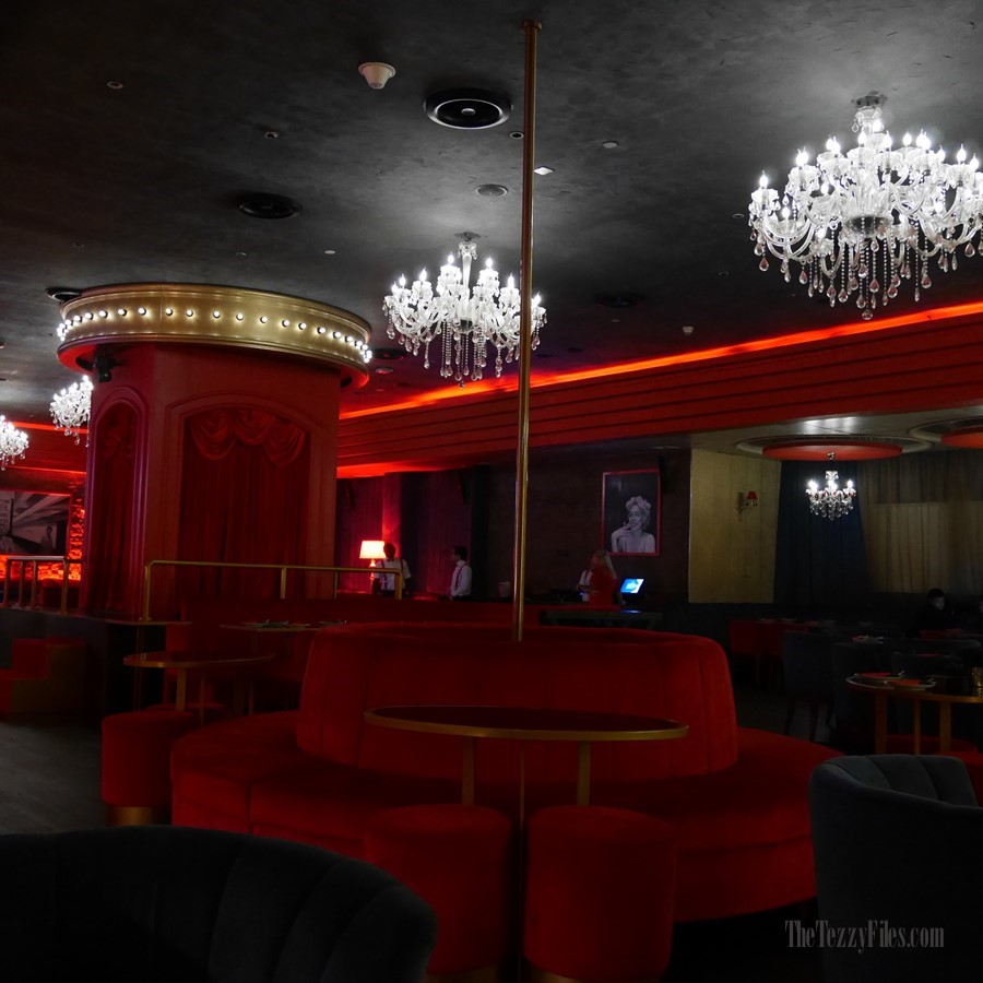 Maison Rouge Conrad Dubai UAE Review Food Blog French Cabaret Violin Bar Club Night Life Steak Molecular Gastronomy (1)