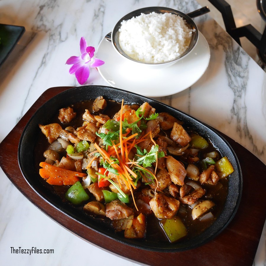 Kim's Seafood Restaurant Singaporean Food Dubai Al Seef UAE Blog Blogger Review Zomato Chili Prawns Pepper Chicken Licenced (2)