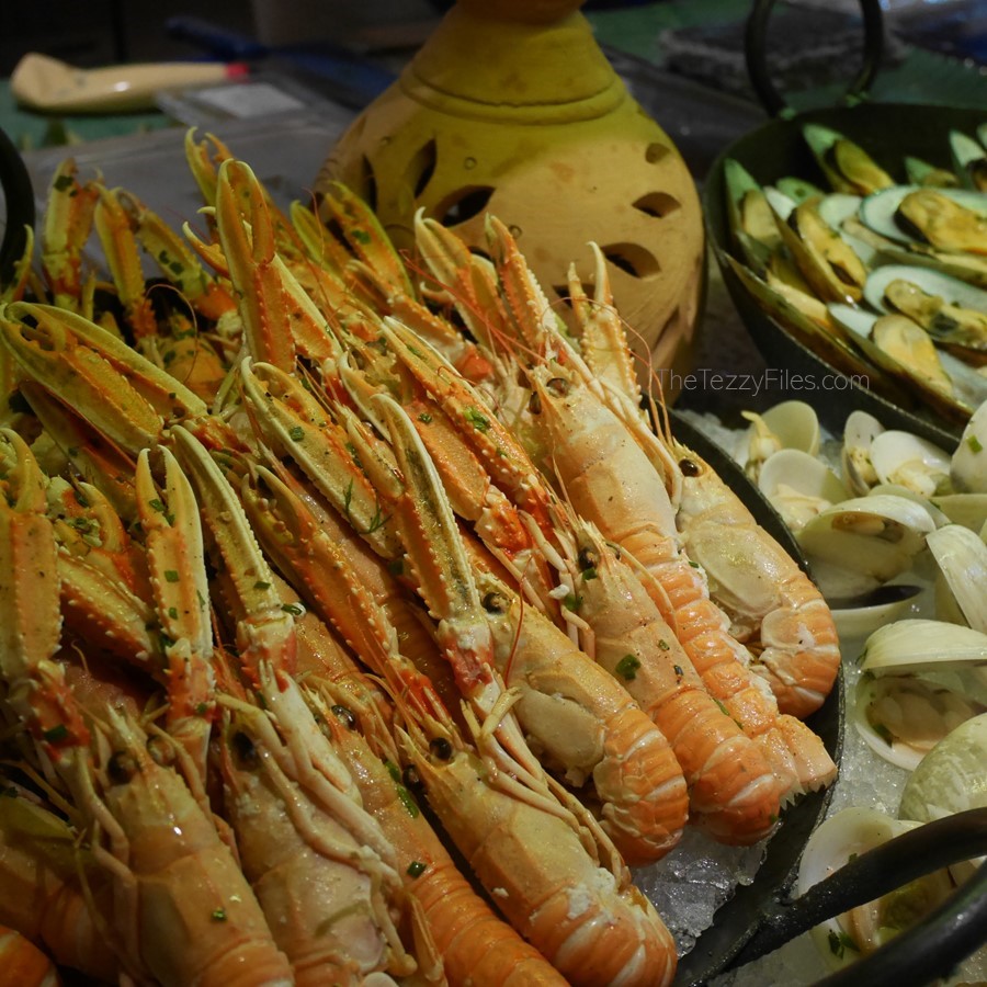 Al Ain Rotana Review Min Zaman Zest Travel Staycation Holiday Trip Advisor UAE Blogger Food Pool (12)